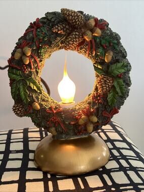 Holiday Wreath Welcome Light By Alsy Lighting Pinecones Acorns Ribbon 8"x5.5 NIB